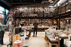 Ontdek de Magie van Boekenwinkel Eindhoven: Een Literair Paradijs
